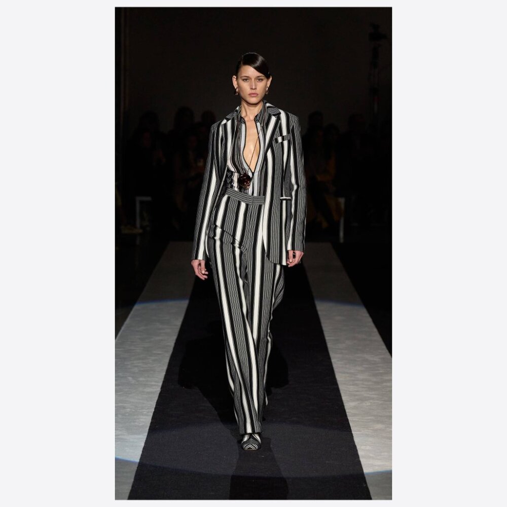MAX STUDIO |  Vertical Black & White Stripe Wide Leg Crop Pants | NWT - Picture 10 of 11
